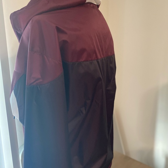 Men’s Reebok jacket size small brand new - Picture 4 of 7